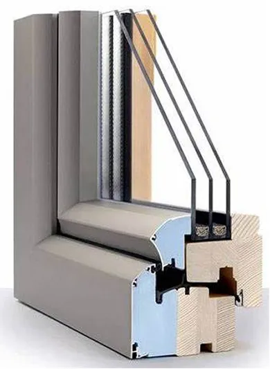 Okno drewniano-aluminiowe z ociepleniem pianką